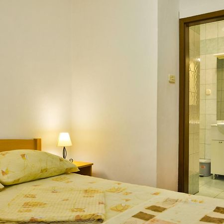 Apartments With A Parking Space Senj - 11520 Habitación foto